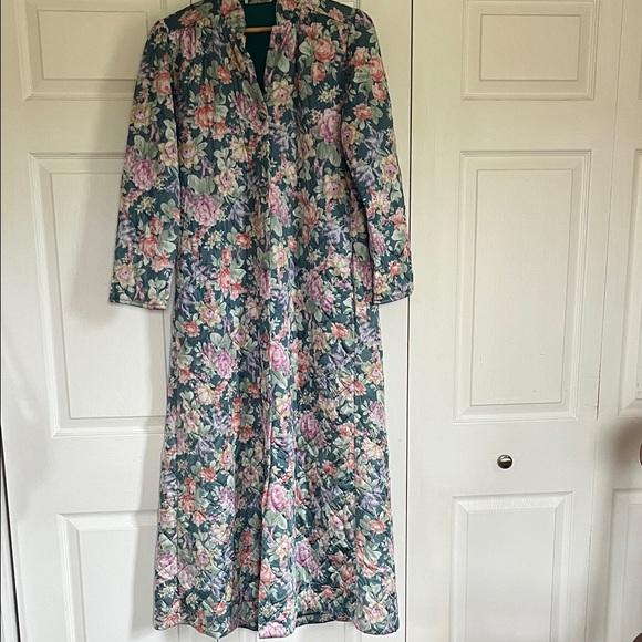Floral Quilted Long Robe - Picture 1 of 3